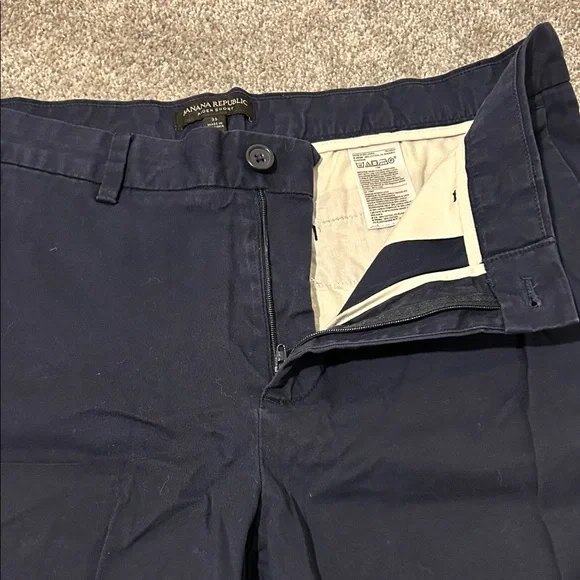 Banana Republic Navy Men's Flat Front Shorts - Picture 4 of 5